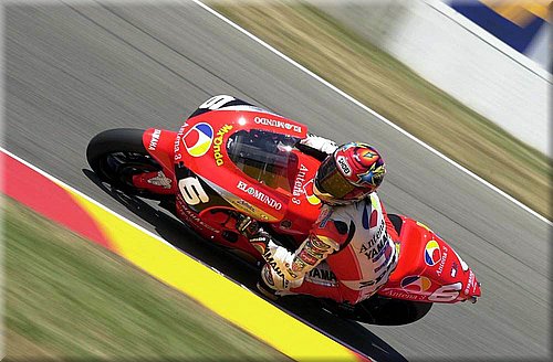 0008yamaha-abe2001_08.jpg