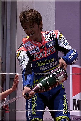 2001-kato_028.jpg