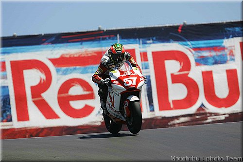 davies001.jpg