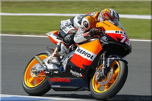 250_aoyama_s_4.jpg