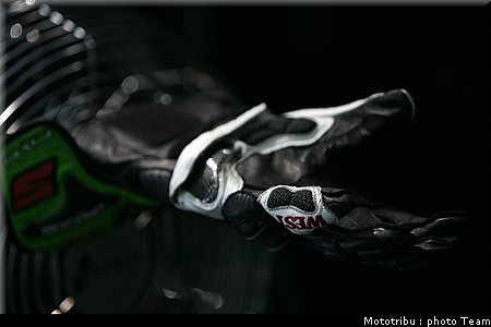 motogp_kawasaki_5.jpg