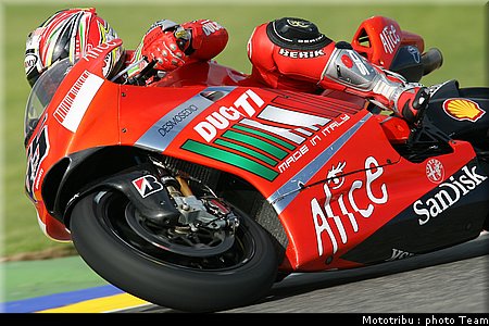 motogp_capirossi_7.jpg