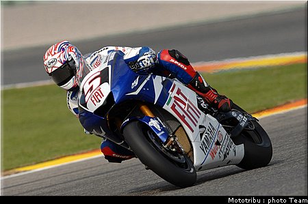motogp_edwards_2.jpg