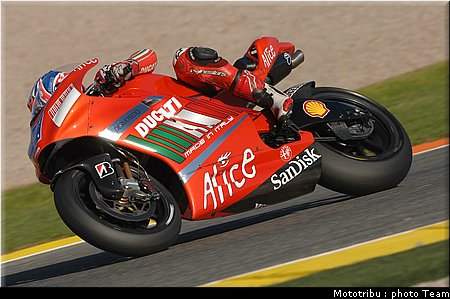 motogp_stoner_03.jpg
