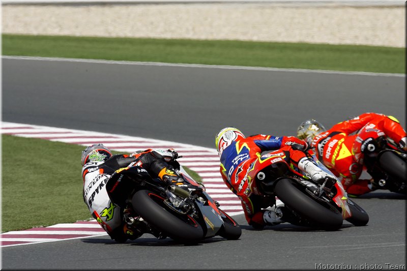 retro-dovizioso-2007_008