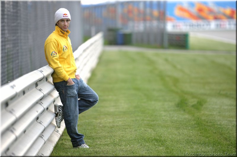 retro-dovizioso-2007_020