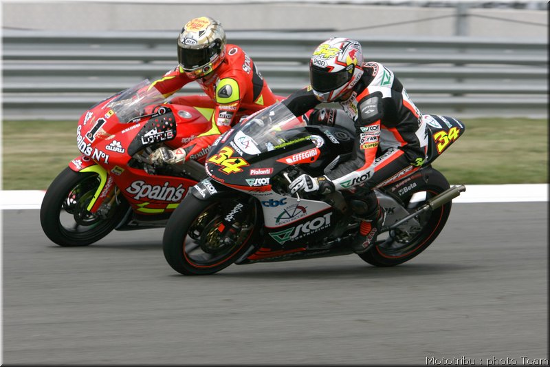 retro-dovizioso-2007_028