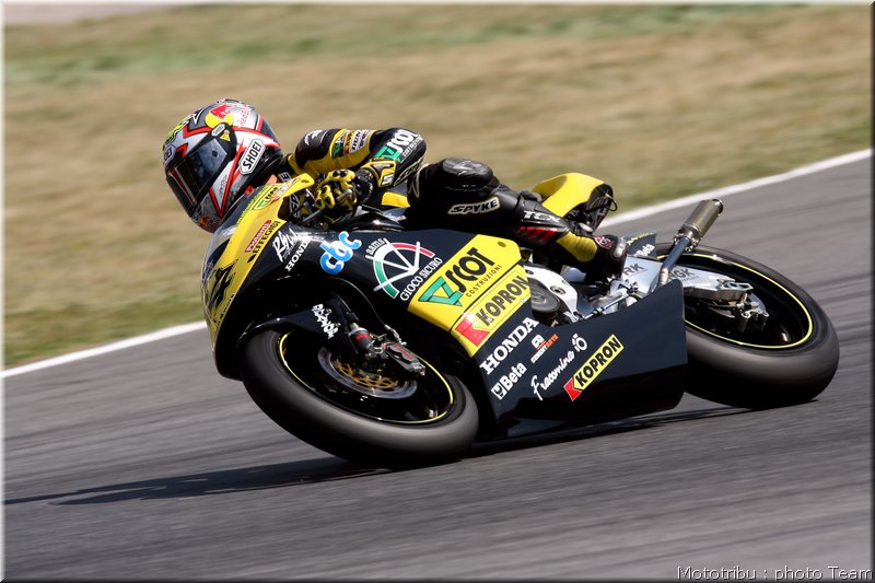 retro-dovizioso-2007_048