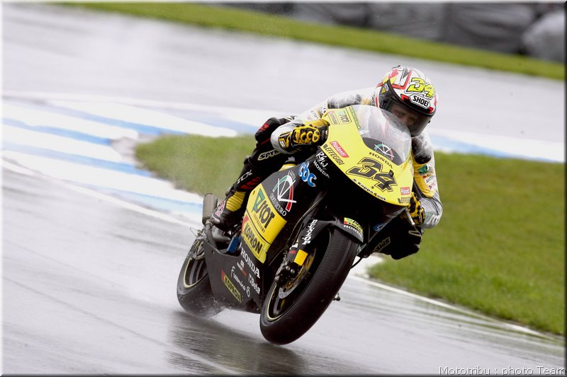 retro-dovizioso-2007_058