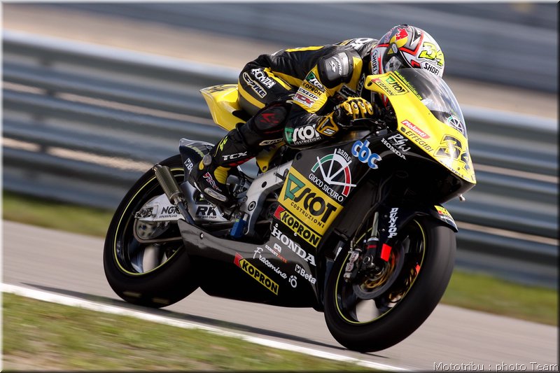retro-dovizioso-2007_064