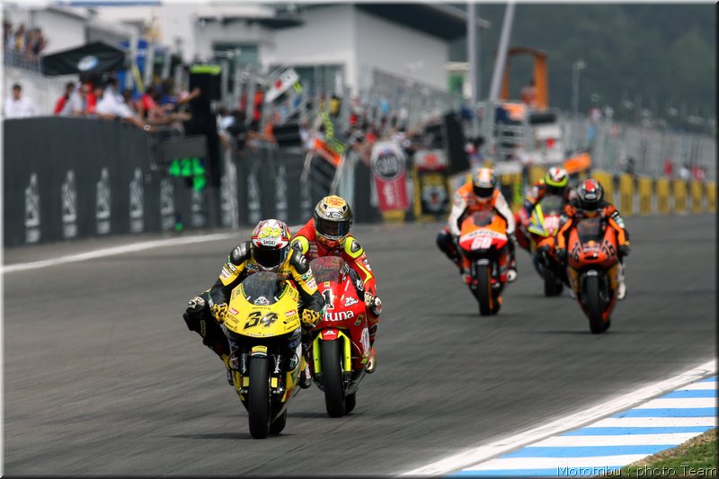 retro-dovizioso-2007_082