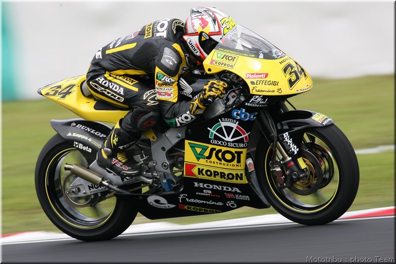 retro-dovizioso-2007_097