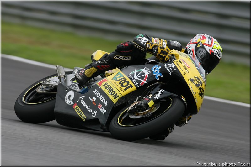 retro-dovizioso-2007_098