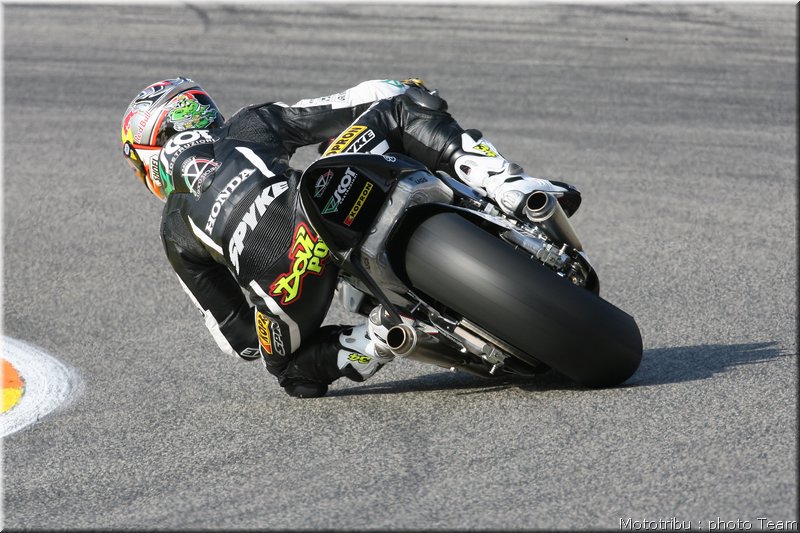 retro-dovizioso-2007_106