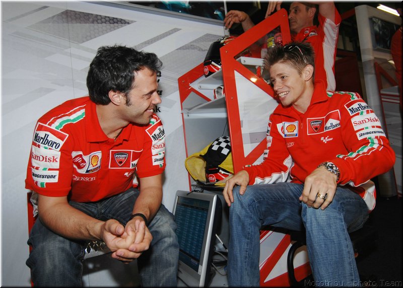 176-stands2007-027-ducati-chine