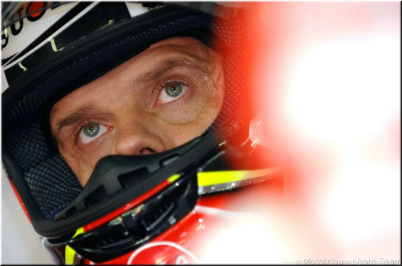 201-stands2007-017-capirossi1