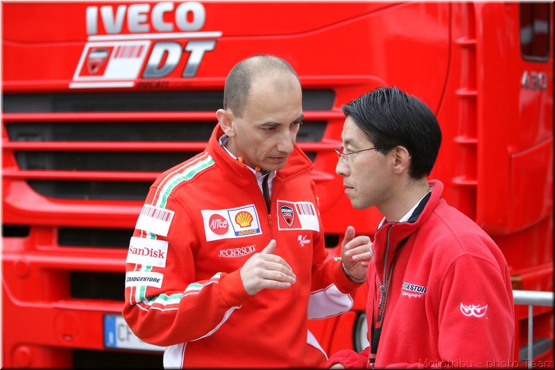 256-stands2007-035-domenicali