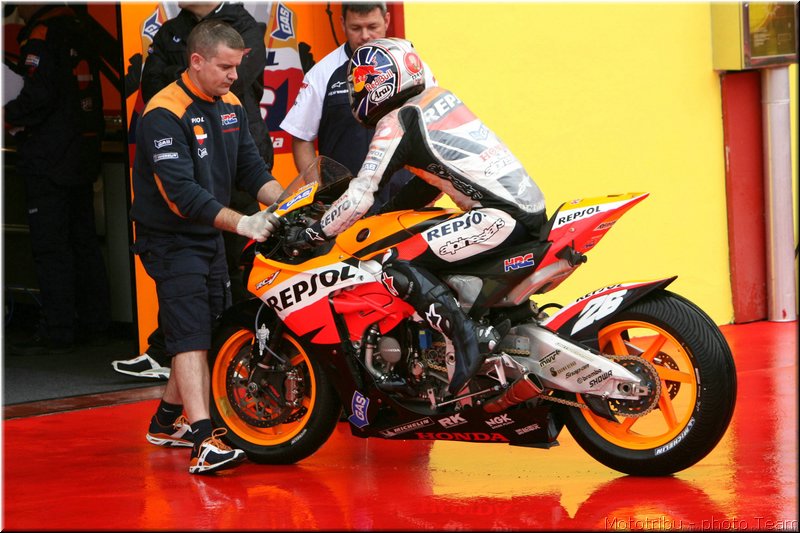 268-stands2007-047-pedrosa2