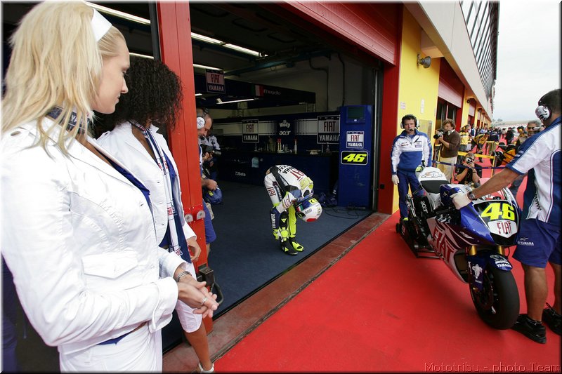 269-stands2007-048-rossi1