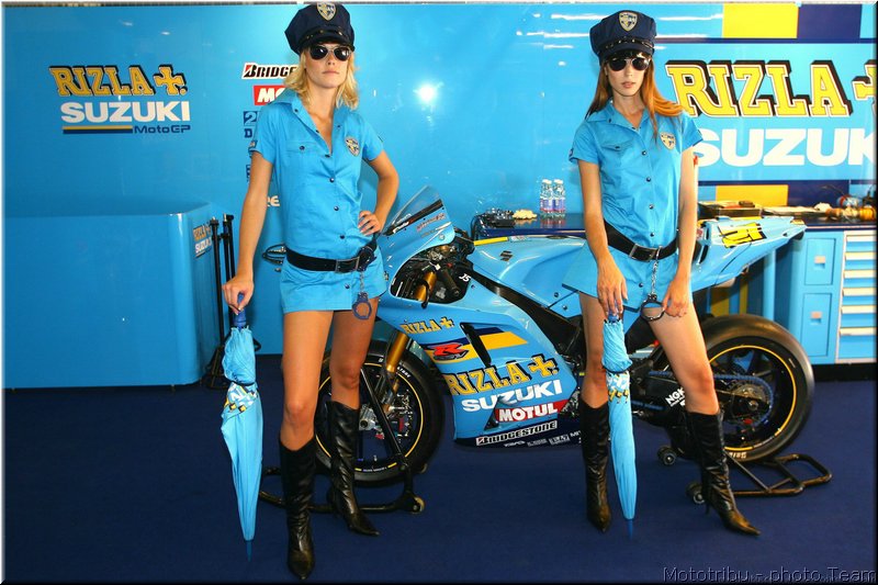 294-stands2007-girls008