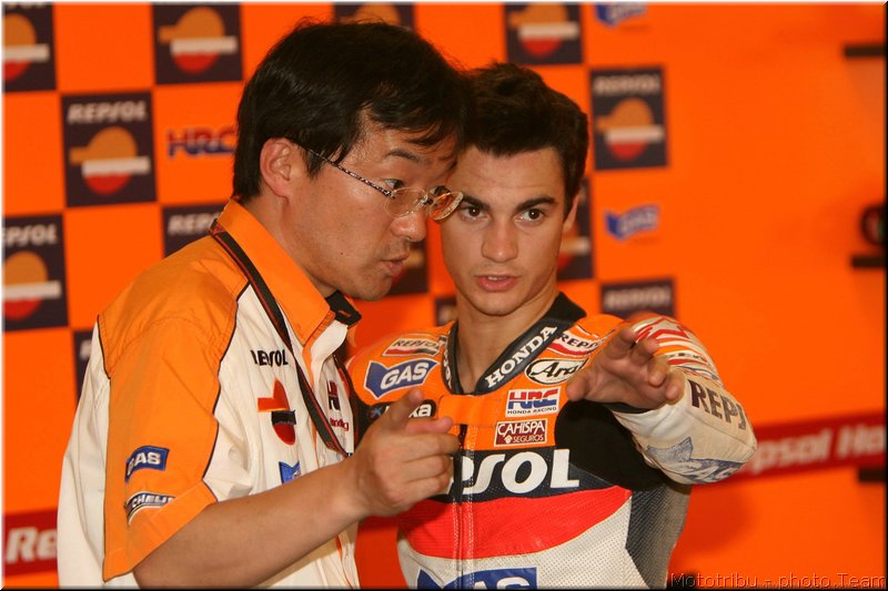 305-stands2007-pedrosa