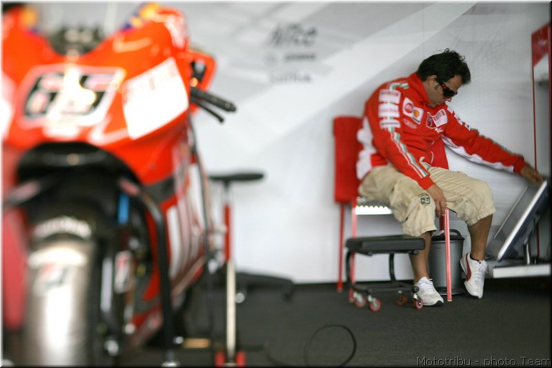 519-stands2007-019-capirossi-tchequie