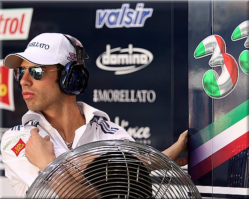 057-stands2007-057-melandri-qatar.jpg