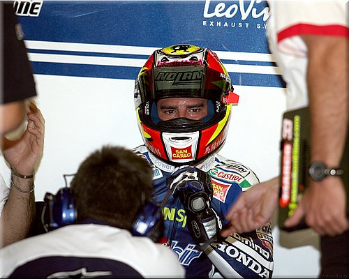 182-stands2007-033-melandri-chine.jpg