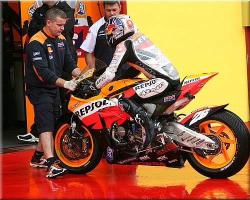 268-stands2007-047-pedrosa2.jpg