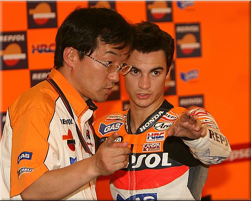 305-stands2007-pedrosa.jpg