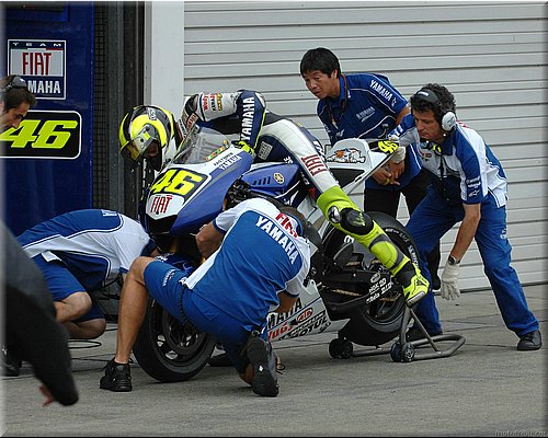 667-stands2007-026-rossi3-japon.jpg