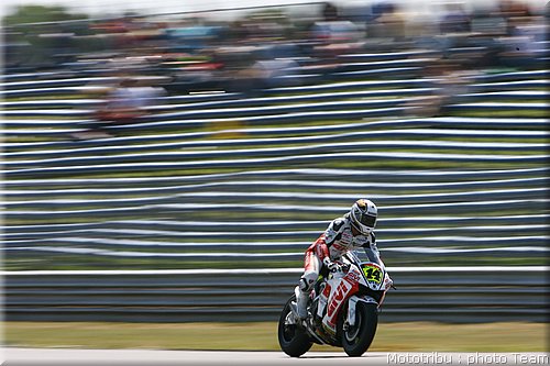 motogp-depuniet_1.jpg