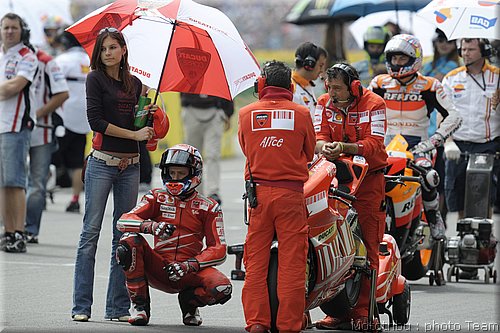 motogp-stoner_15.jpg