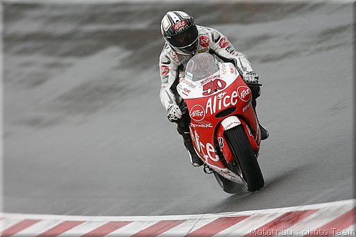 motogp-guintoli_06.jpg
