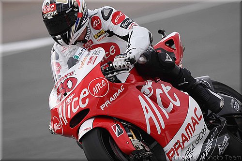 motogp-guintoli_07.jpg