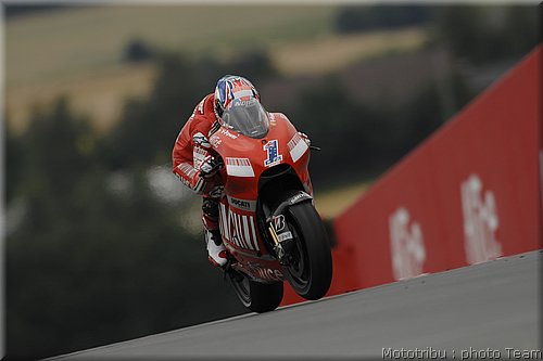motogp-stoner_01.jpg