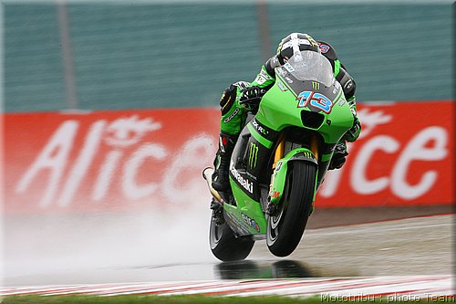 motogp-west_15.jpg
