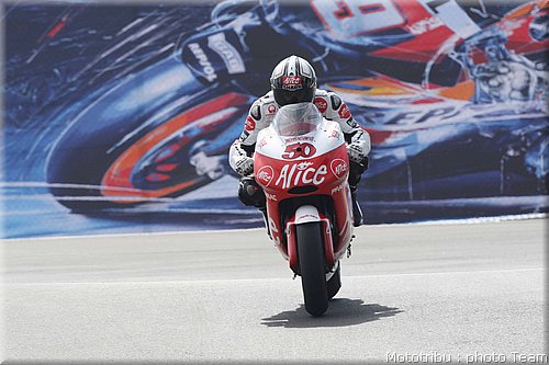 guintoli_09.jpg