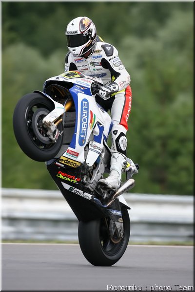motogp-depuniet_02