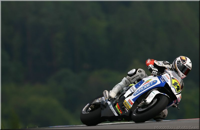 motogp-depuniet_06