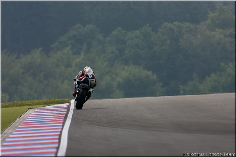 motogp-depuniet_09