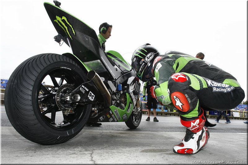 motogp-hopkins_09