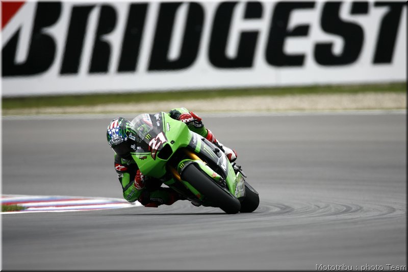 motogp-hopkins_13