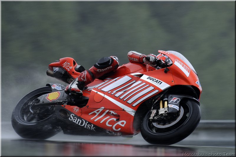 motogp-stoner_04