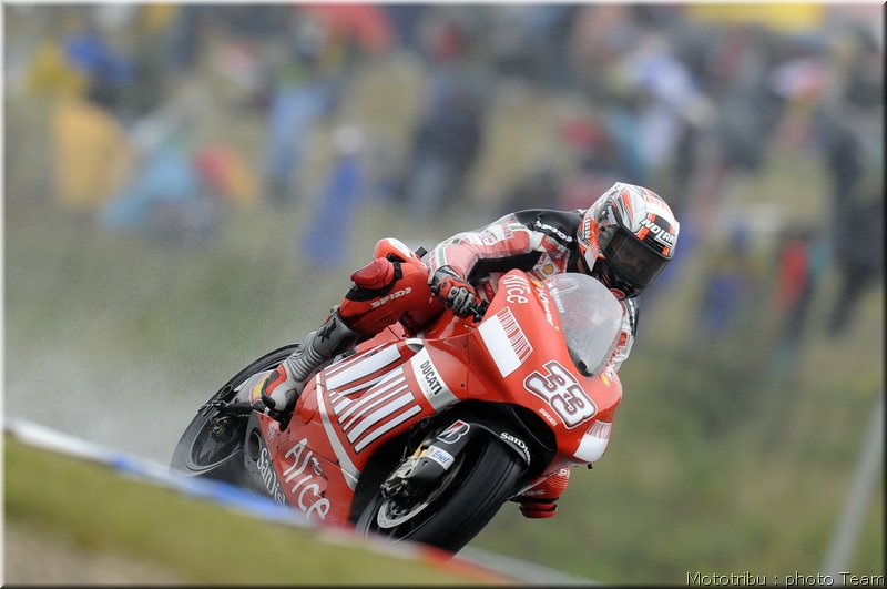 motogp-stoner_05