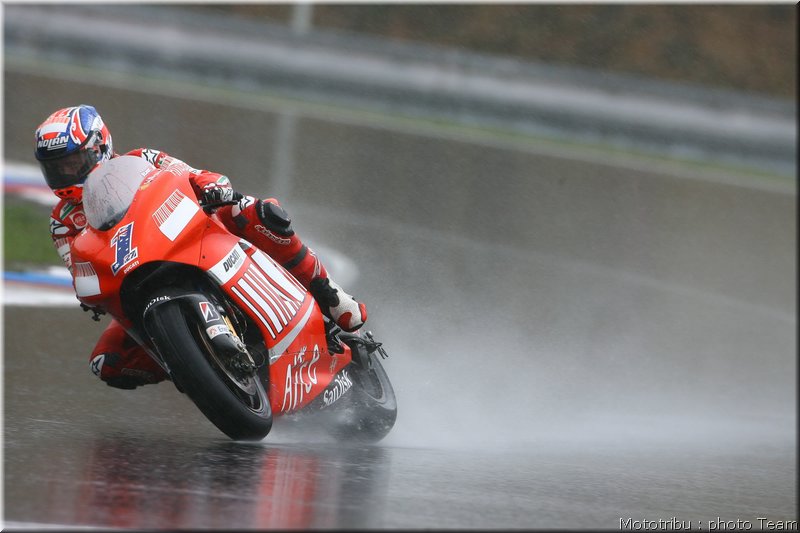 motogp-stoner_11