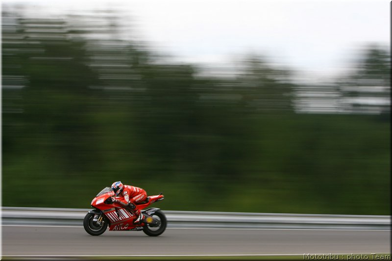 motogp-stoner_12