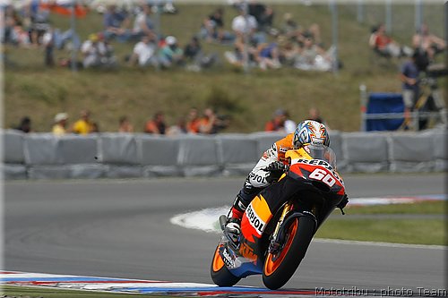 250-simon_3.jpg