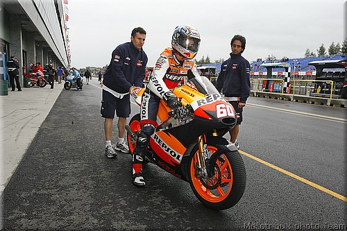 250-simon_4.jpg