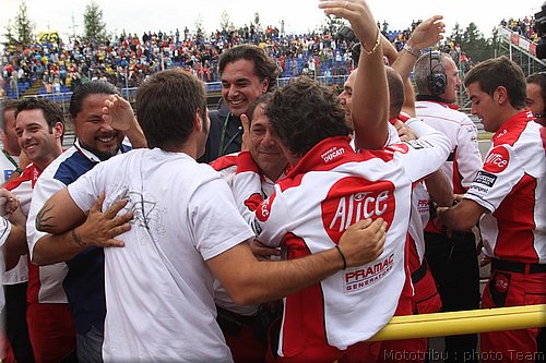 motogp-alice_3.jpg